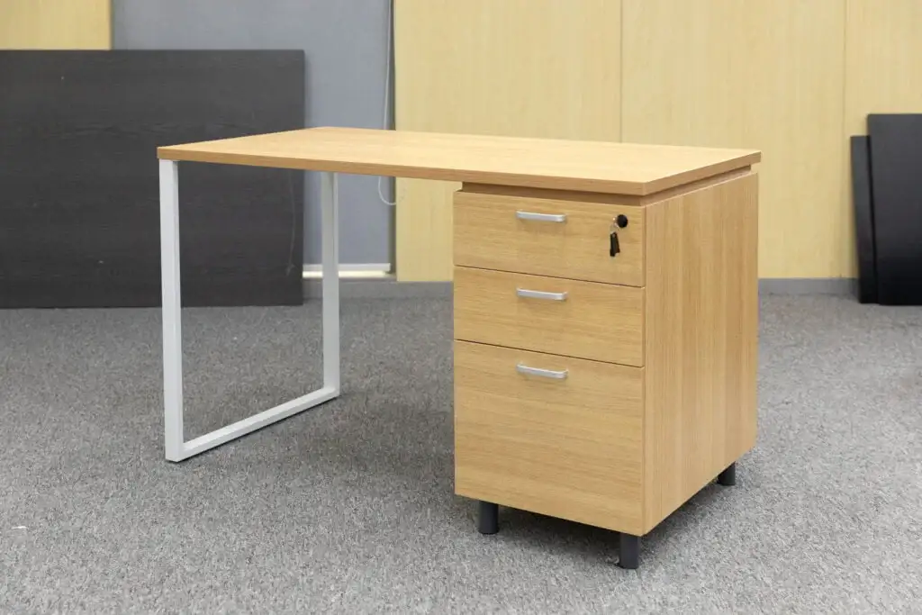 GF 211 Office Table 1