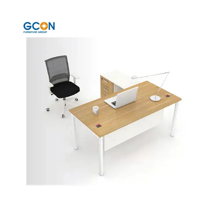 Exécutif de bureau en magasin 1