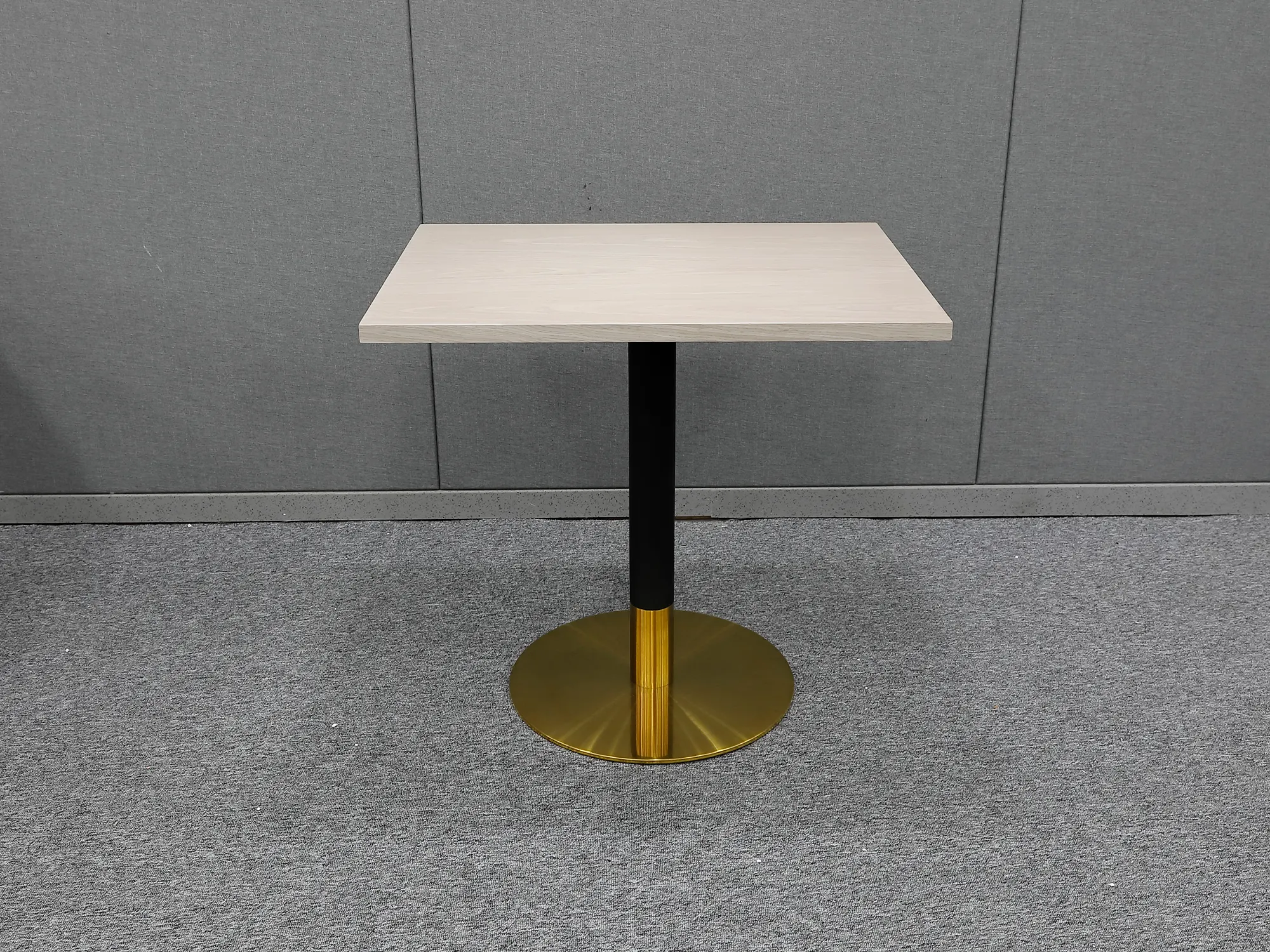 Hotel Room with Dining Table Negotiated - - GCON 1