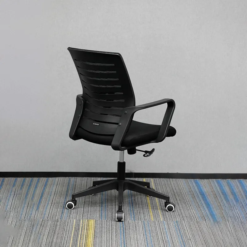 Office furniture companies need to be reminded of some wrong ways to maintain office furniture.
