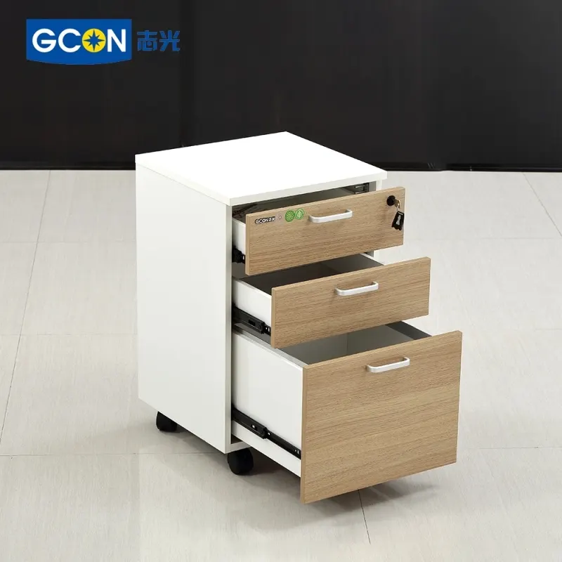 When choosing an office furniture factory, what factors should you consider when customizing office furniture?